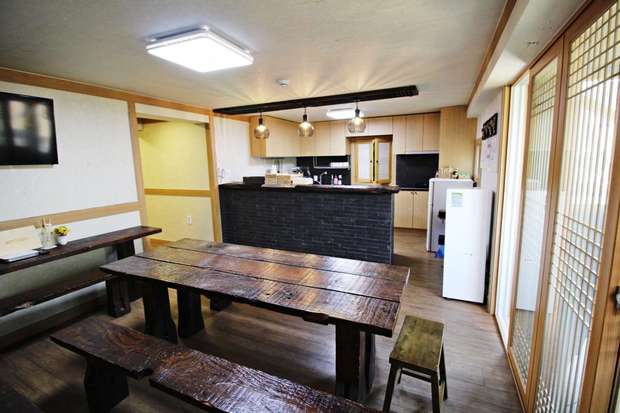 The Blossom Yeonnam Guesthouse Seoul Exteriör bild