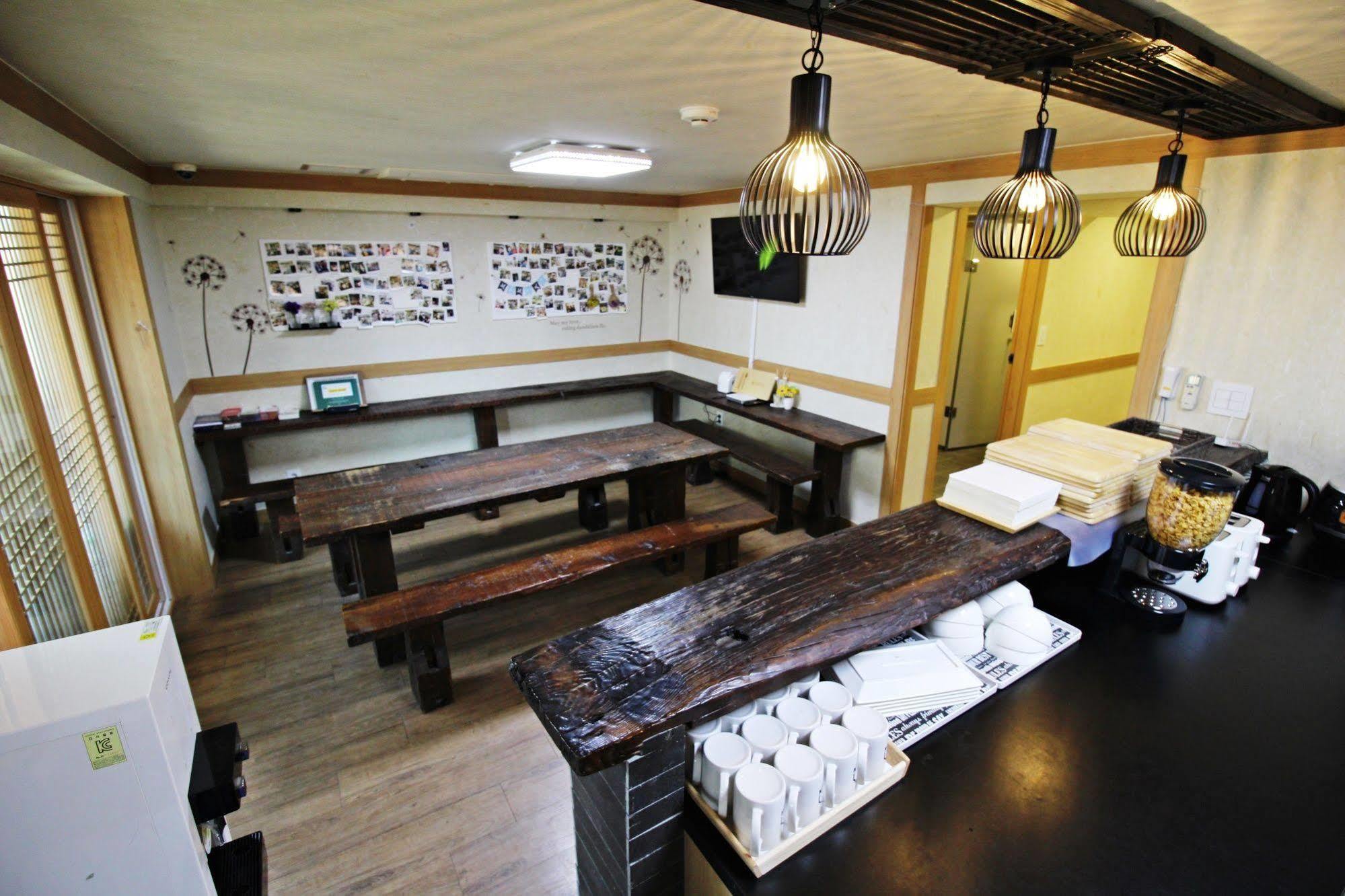 The Blossom Yeonnam Guesthouse Seoul Exteriör bild