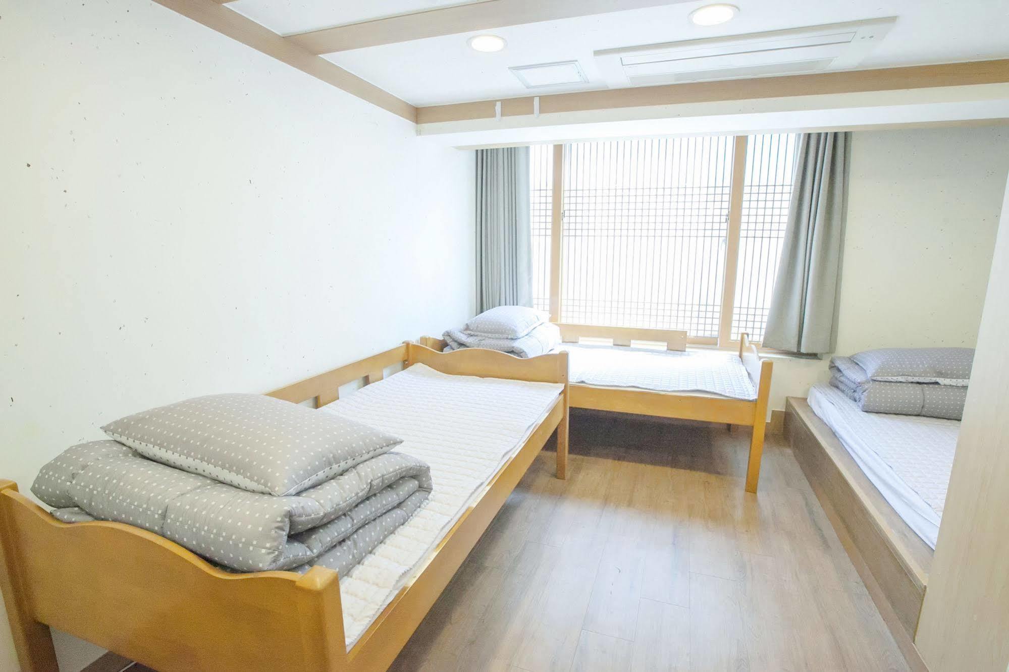 The Blossom Yeonnam Guesthouse Seoul Exteriör bild